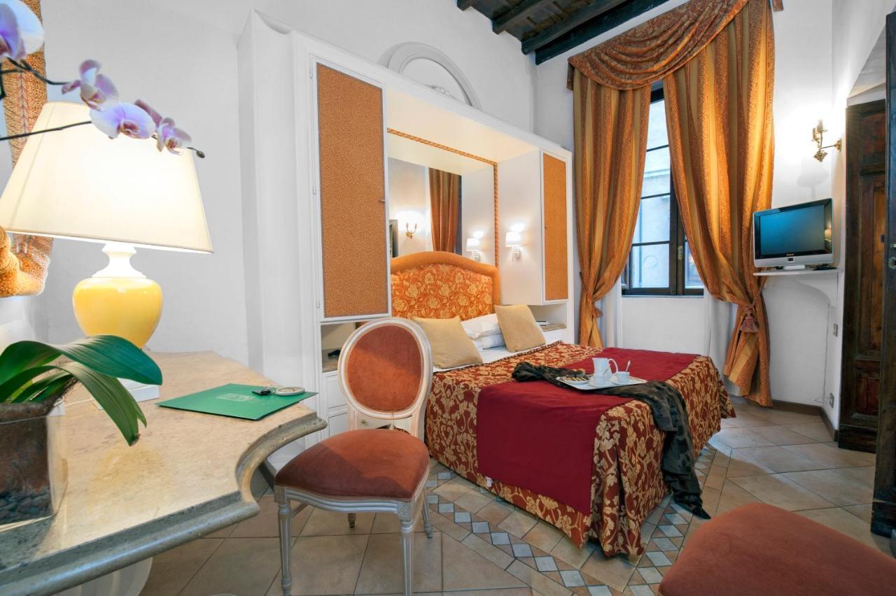 La Residenza Del Sole Al Pantheon Bed and Breakfast Ρώμη Εξωτερικό φωτογραφία