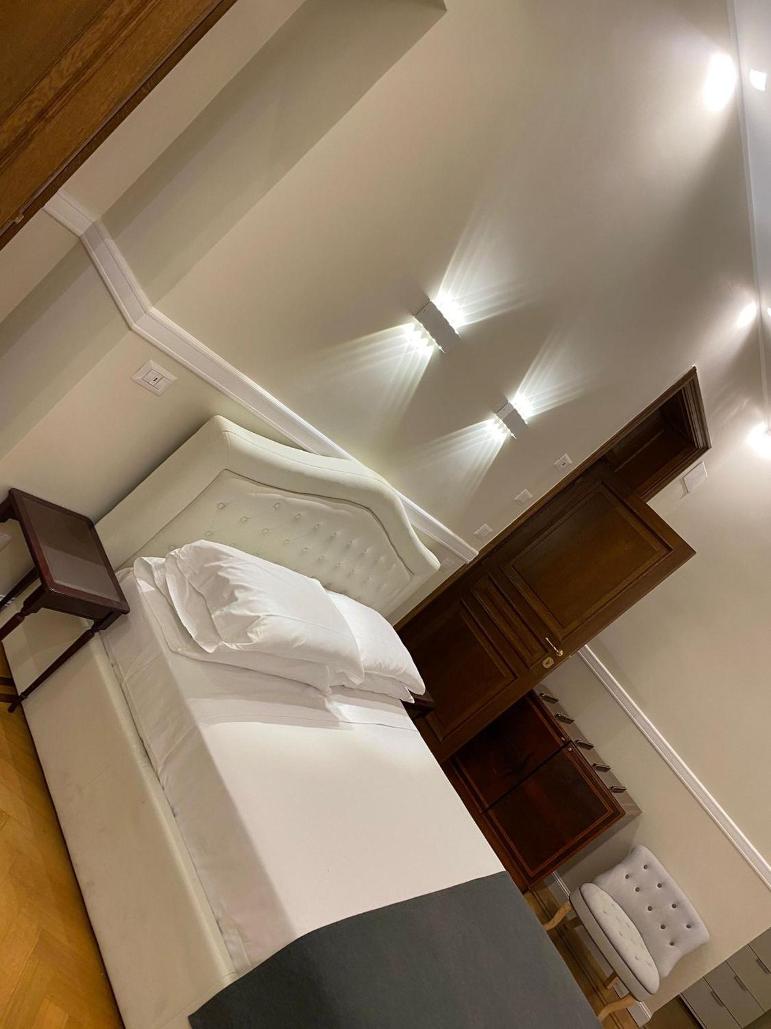 La Residenza Del Sole Al Pantheon Bed and Breakfast Ρώμη Εξωτερικό φωτογραφία