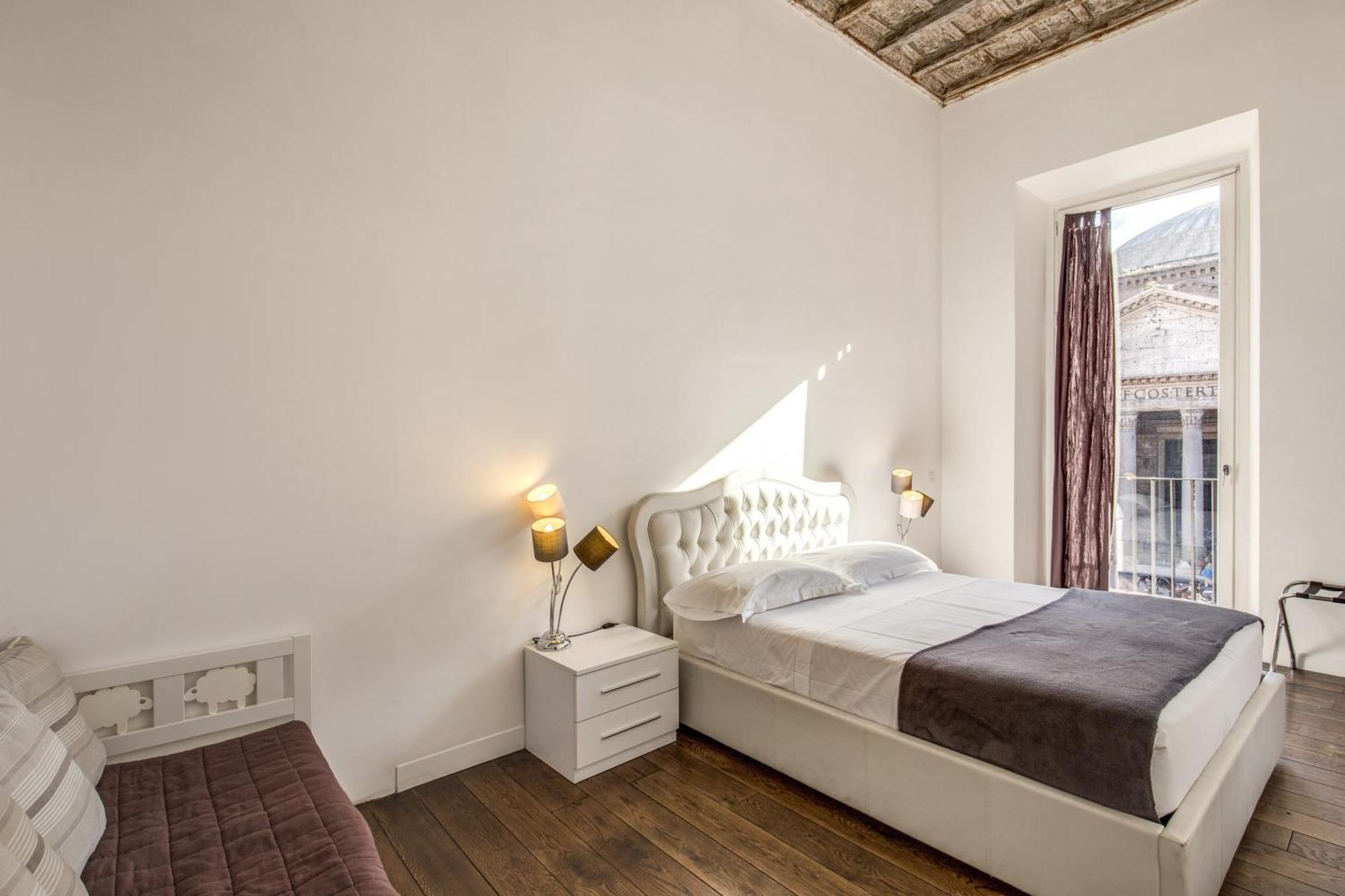 La Residenza Del Sole Al Pantheon Bed and Breakfast Ρώμη Εξωτερικό φωτογραφία